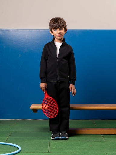 بدلة رياضية سوداء ضيقة